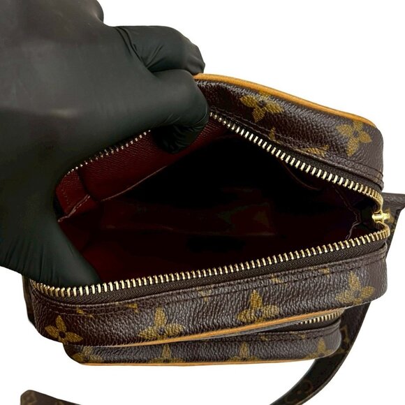 LOUIS VUITTON Brown Monogram Leather Pochette Shoulder Bag - Picture 9 of 9